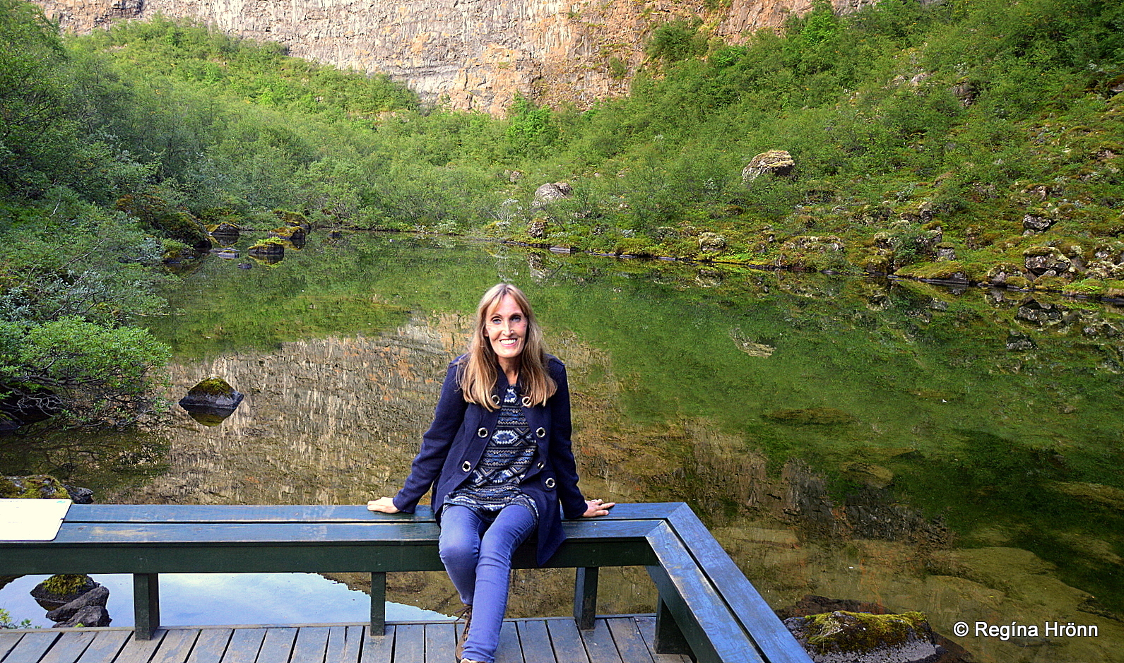 Regína at Botnstjörn pond in Ásbyrgi
